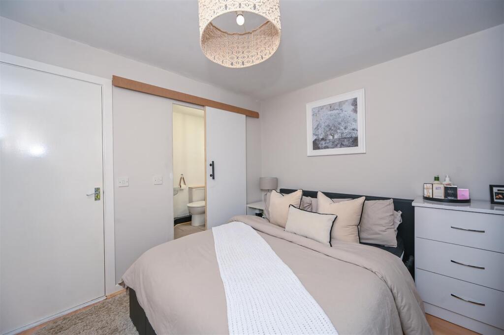 Piele Road - Bedroom