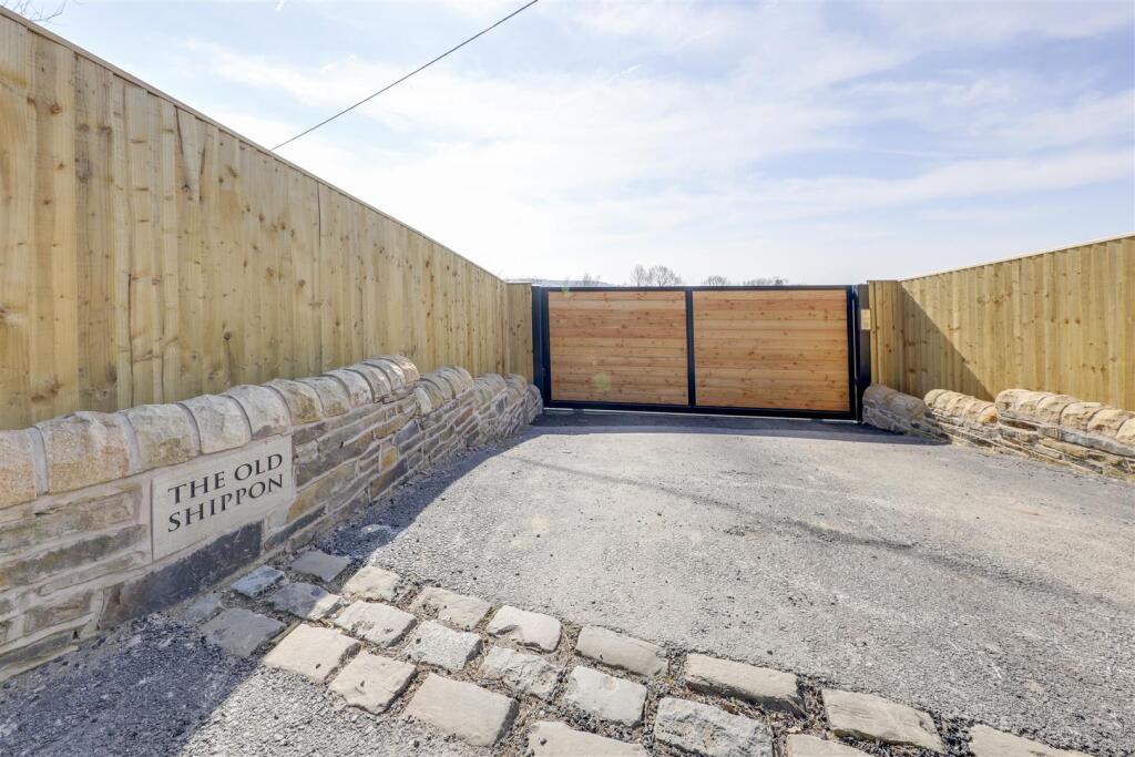 Private Electric Gated Access