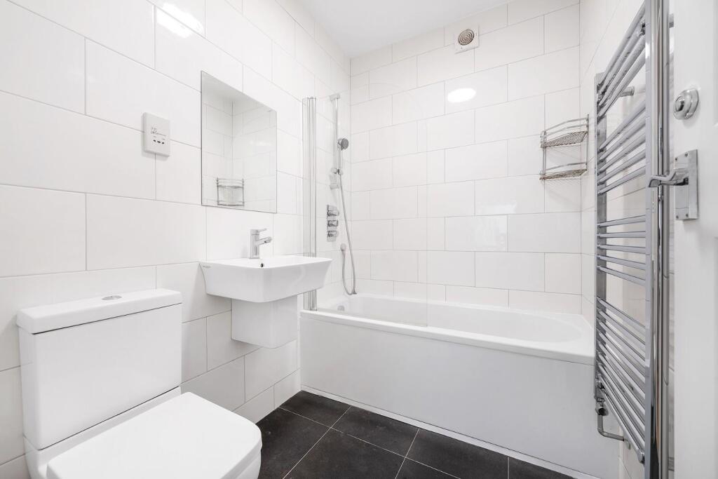 Bathroom.JPG