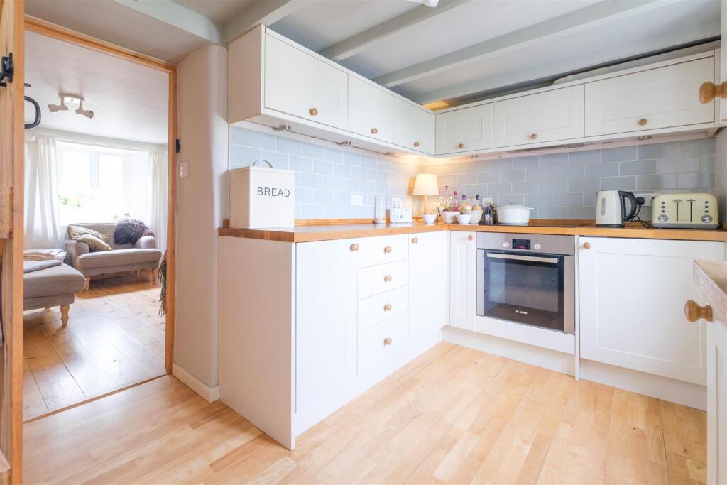 Parry Kenwyn Cottage Crafthole nPhotos-8.jpg