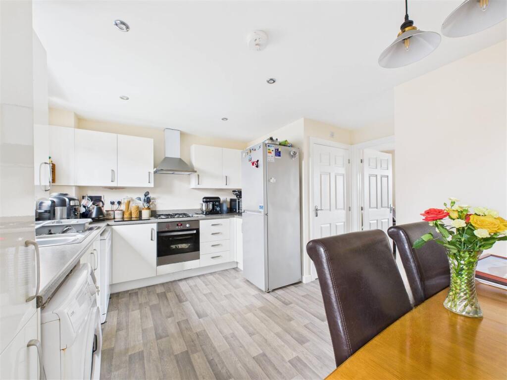 d037eb7f97a74d63ad5caa033e7ca7ff_95_CAM05551G0-PR0