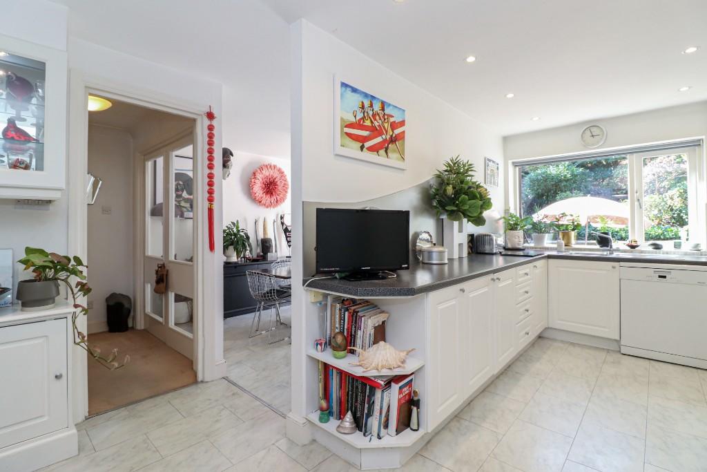 Kitchen/breakfast rm