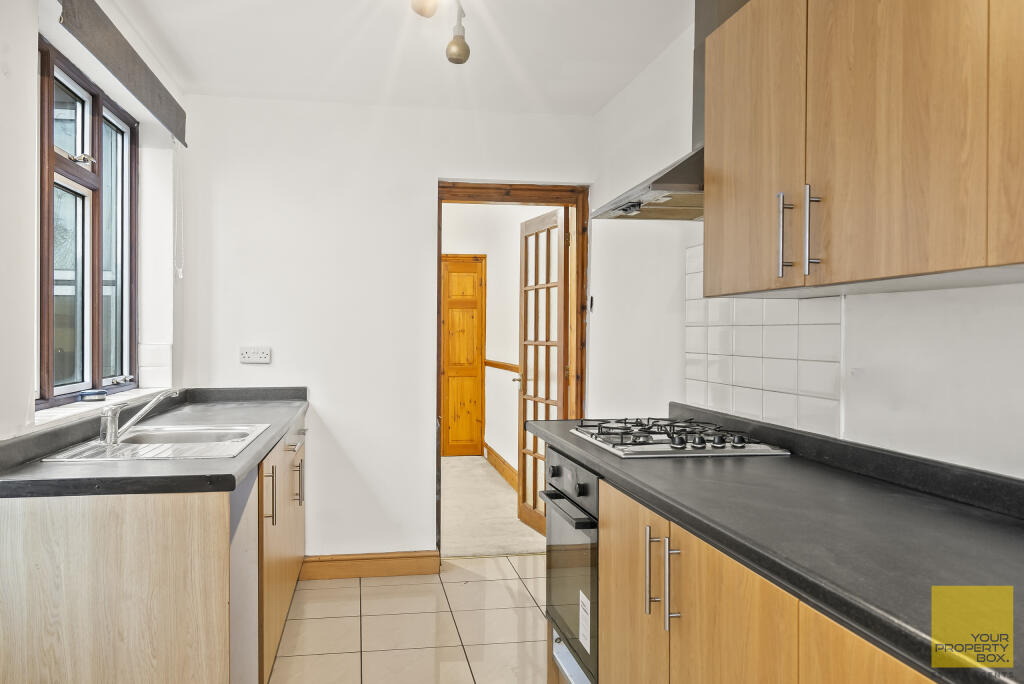 30 Church Rd-3v2.JPG