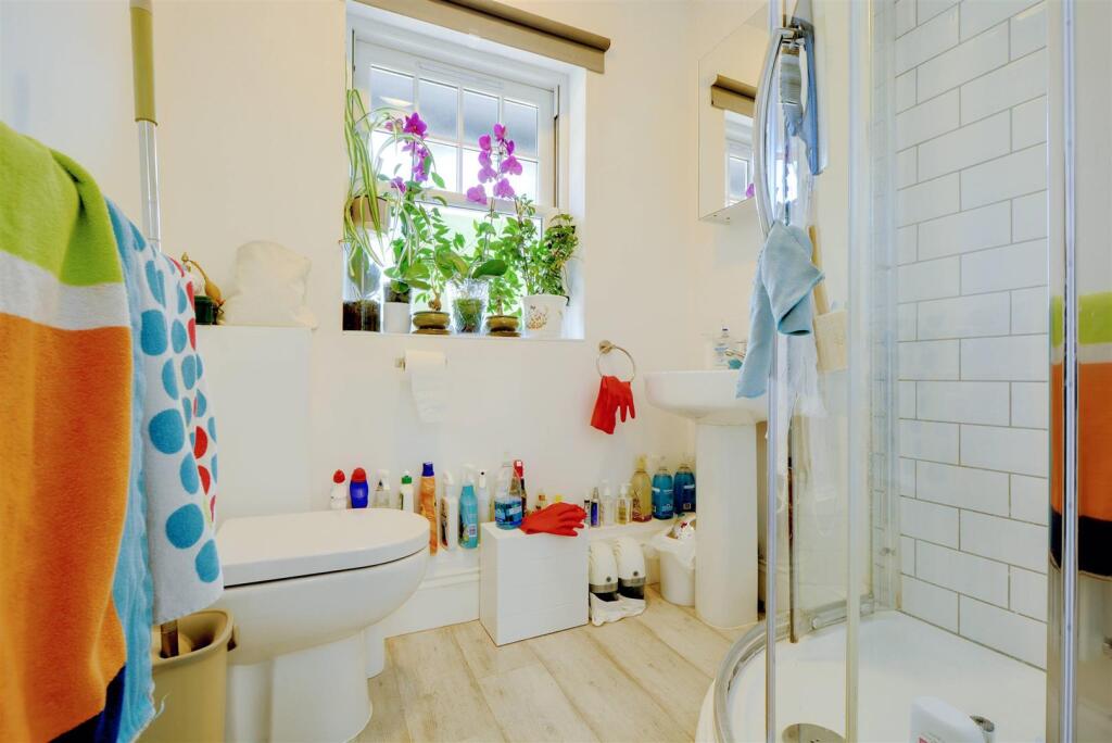 Annex Shower Room_1.jpeg