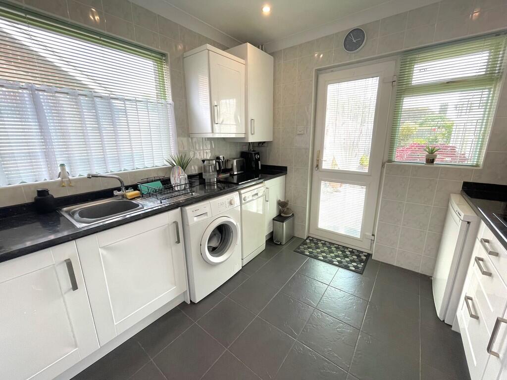 30 Russells Close...