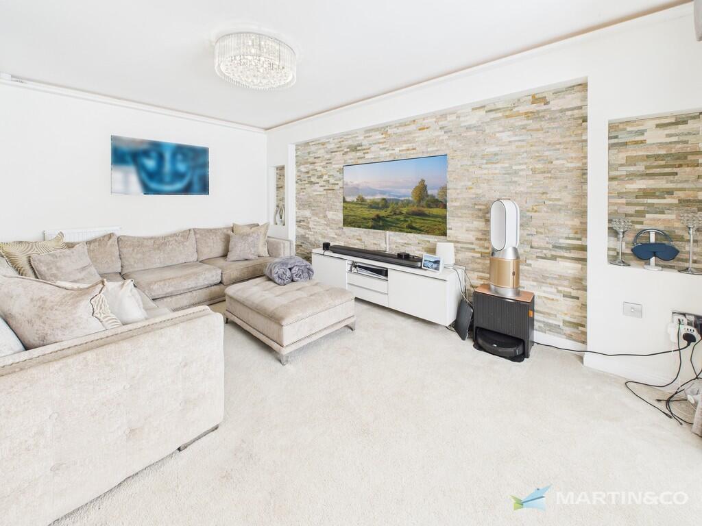 CAM02318G0-PR0562...