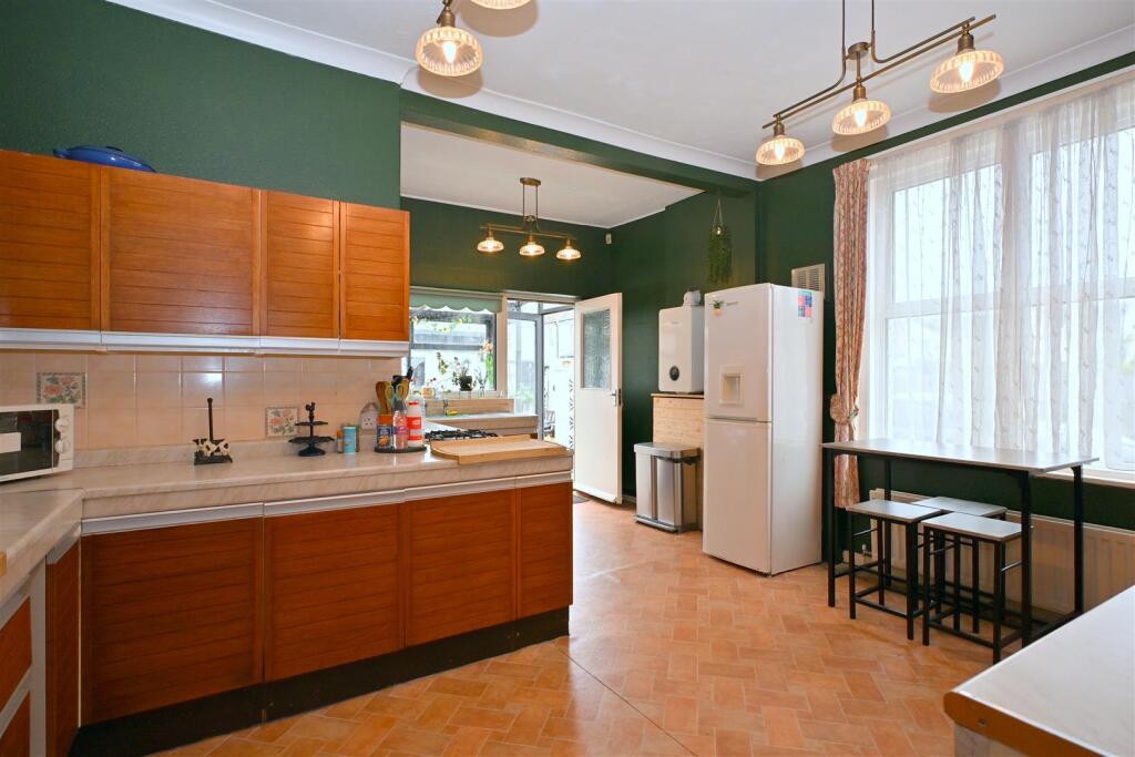 Kitchen/Breakfast Room