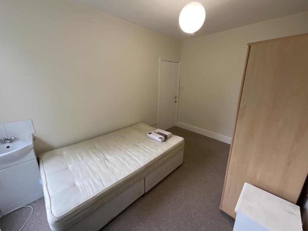 73 Bernard Road - Bedroom 5 (2)