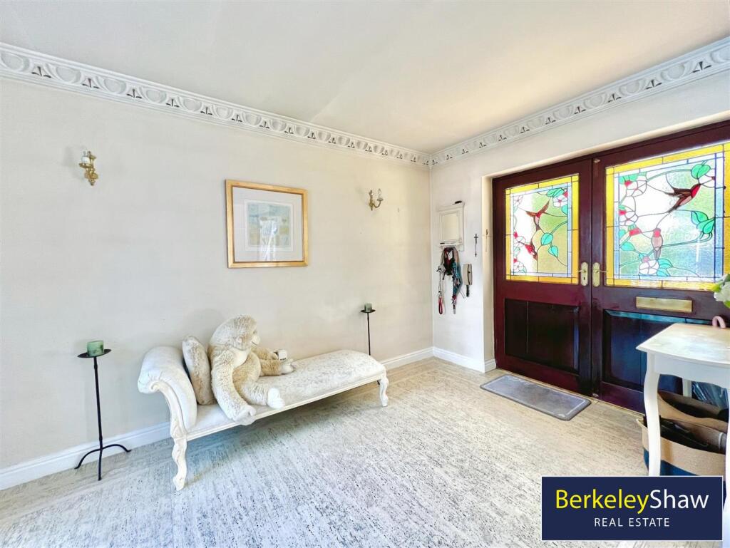 e2682279--4AB2-8825-858A5F17CA5E-98947-00000D31B7A