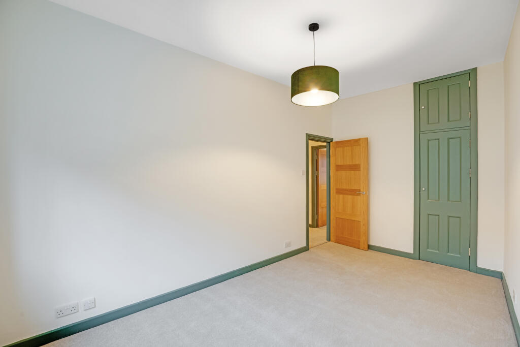 9.BEDROOM.jpg