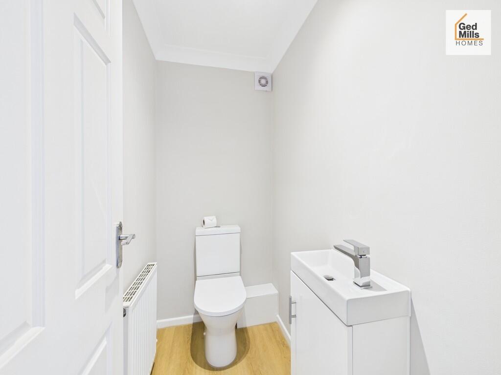 CAM04261G0-PR0094...