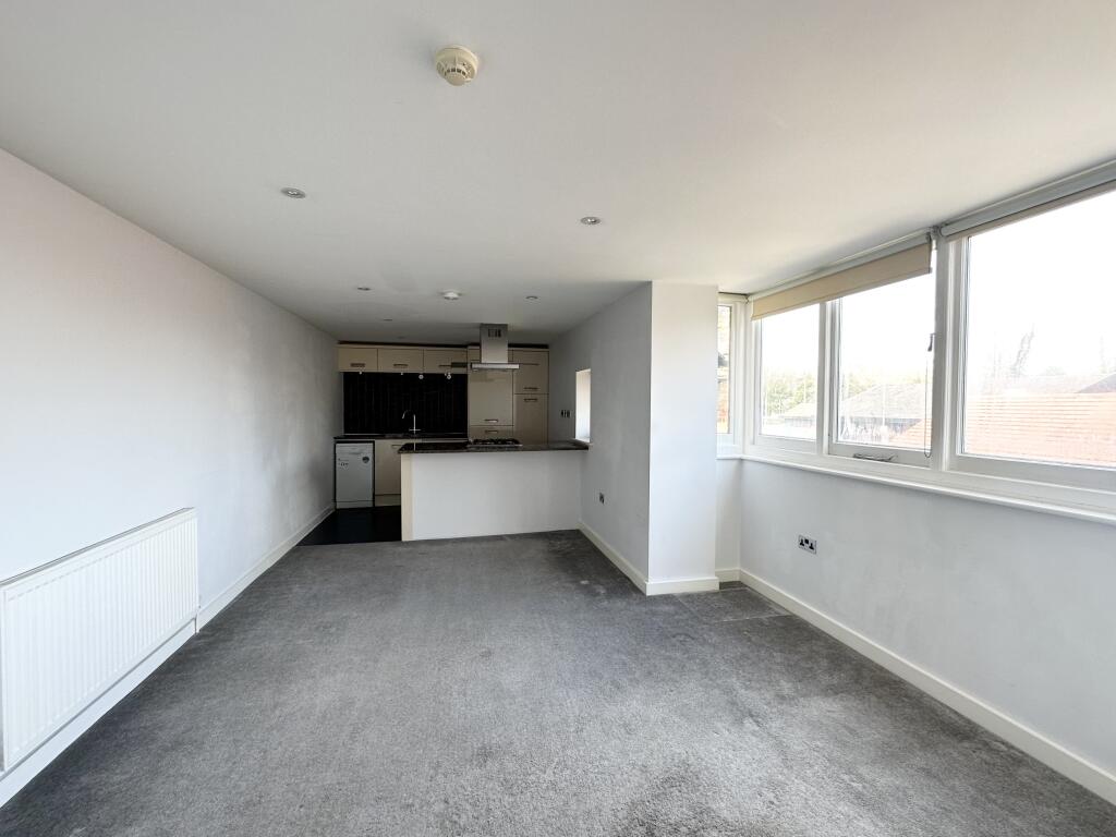 2. KITCHEN.LOUNGE.jpg