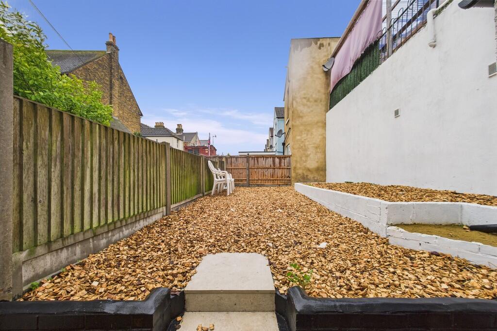 CAM01085G0-PR0569...