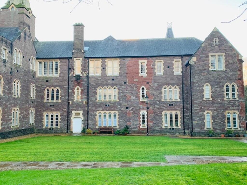 Entrance door &amp; rear of the property