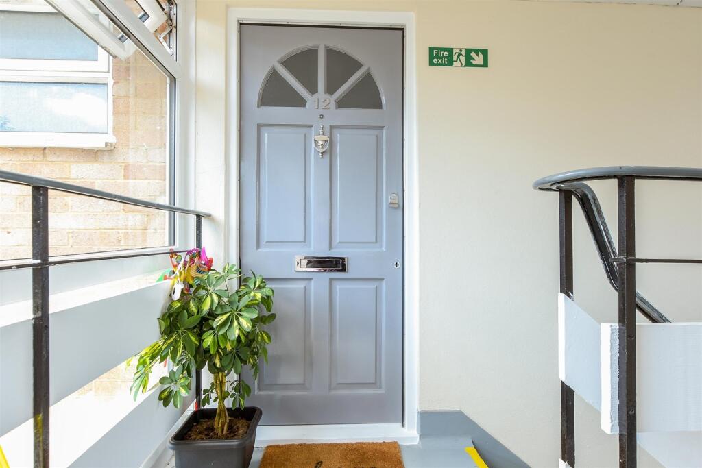 External Lifestyle Photograph