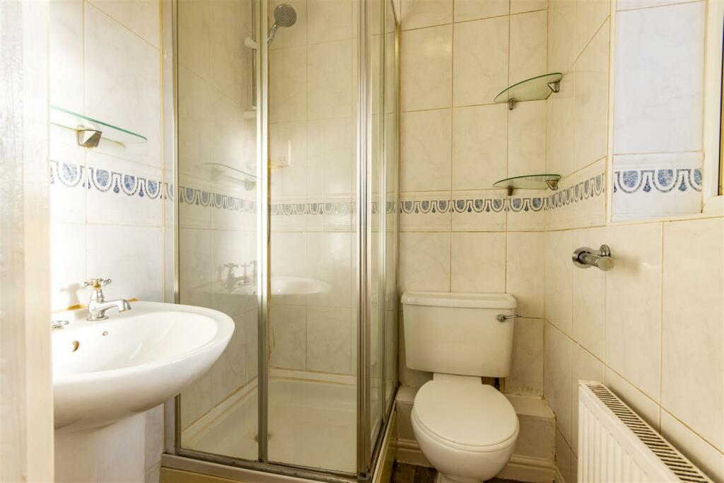 En Suite Shower Room