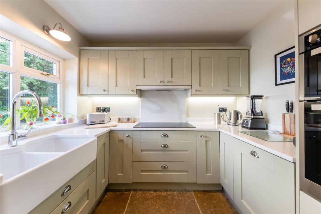 172 Swanlow Lane-004.jpg