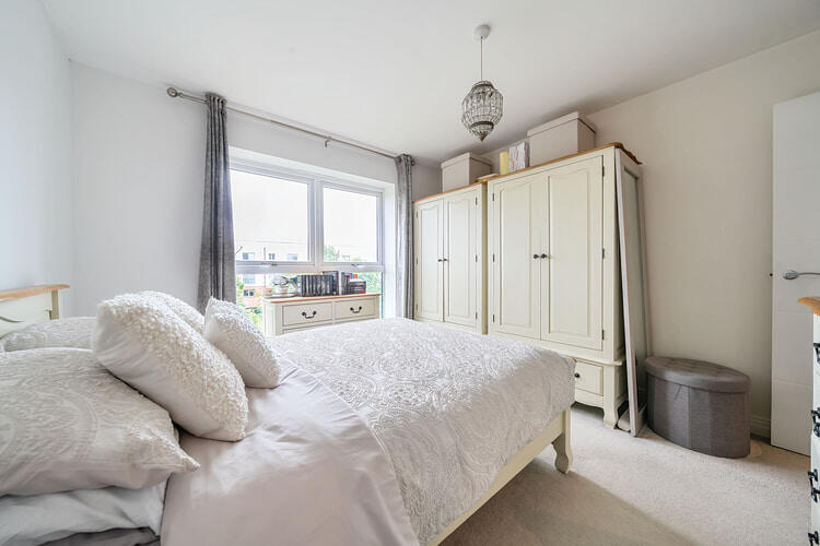 1305627 9 6841a4ef3811f