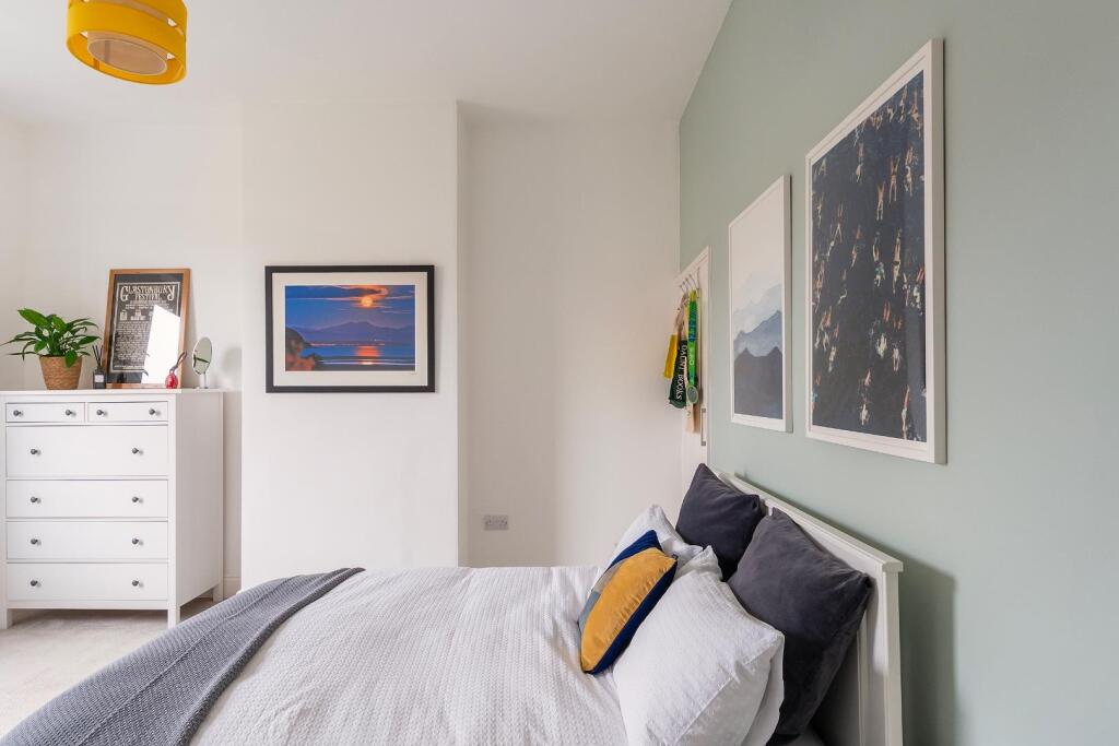 F1F0F1CRSA - Bedroom C.jpg