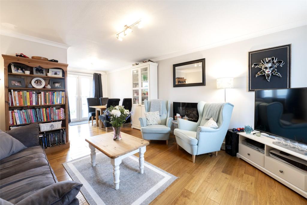 Living Room/Diner