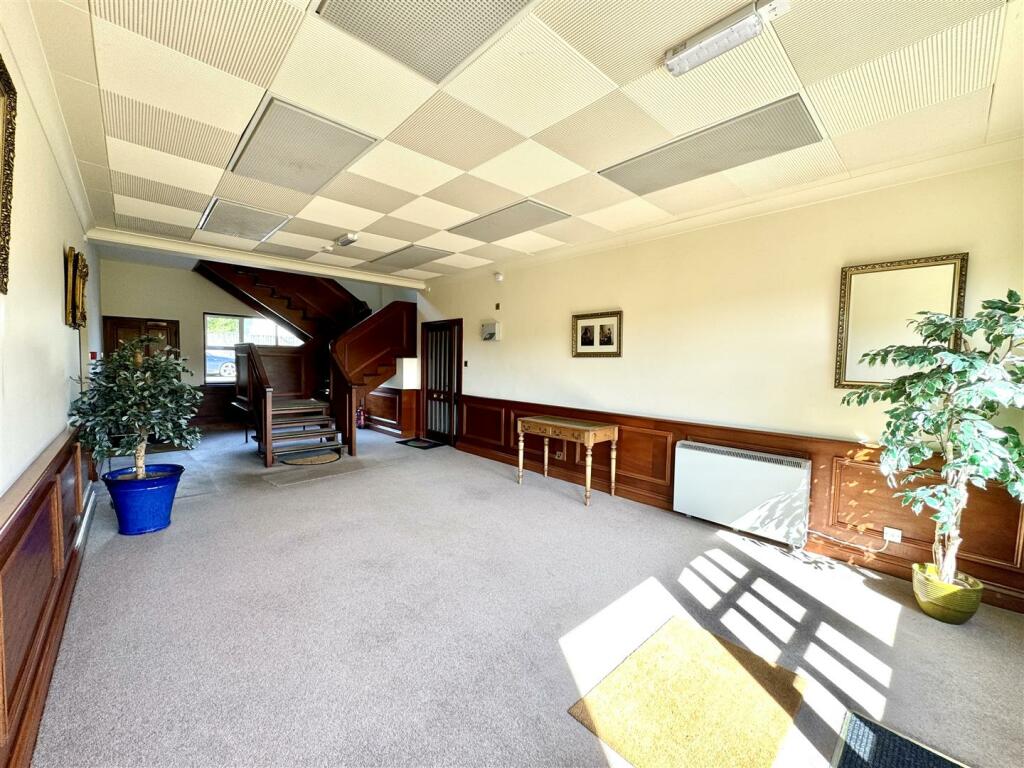 COMMUNAL RECEPTION HALL