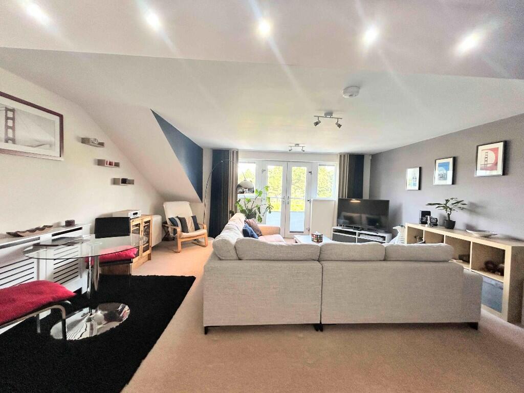 Living Room/Kitchen