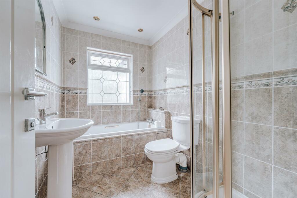 7 Bushby Avenue 2024 Final-40.jpg