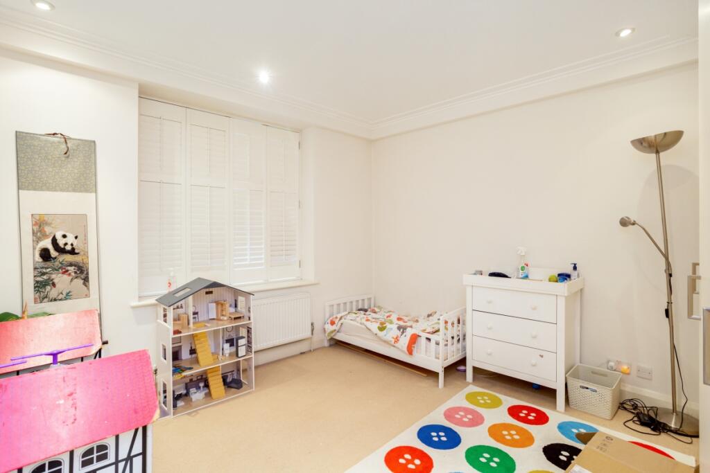 Glenmore House 29...