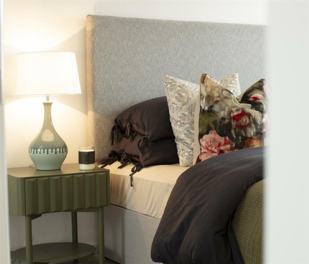 Principal bedroom