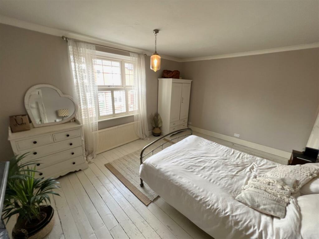 Bedroom 1B.JPG