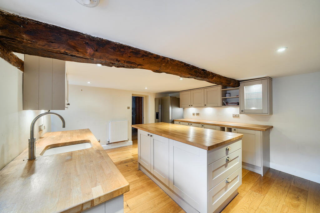 13691291568f2334661498