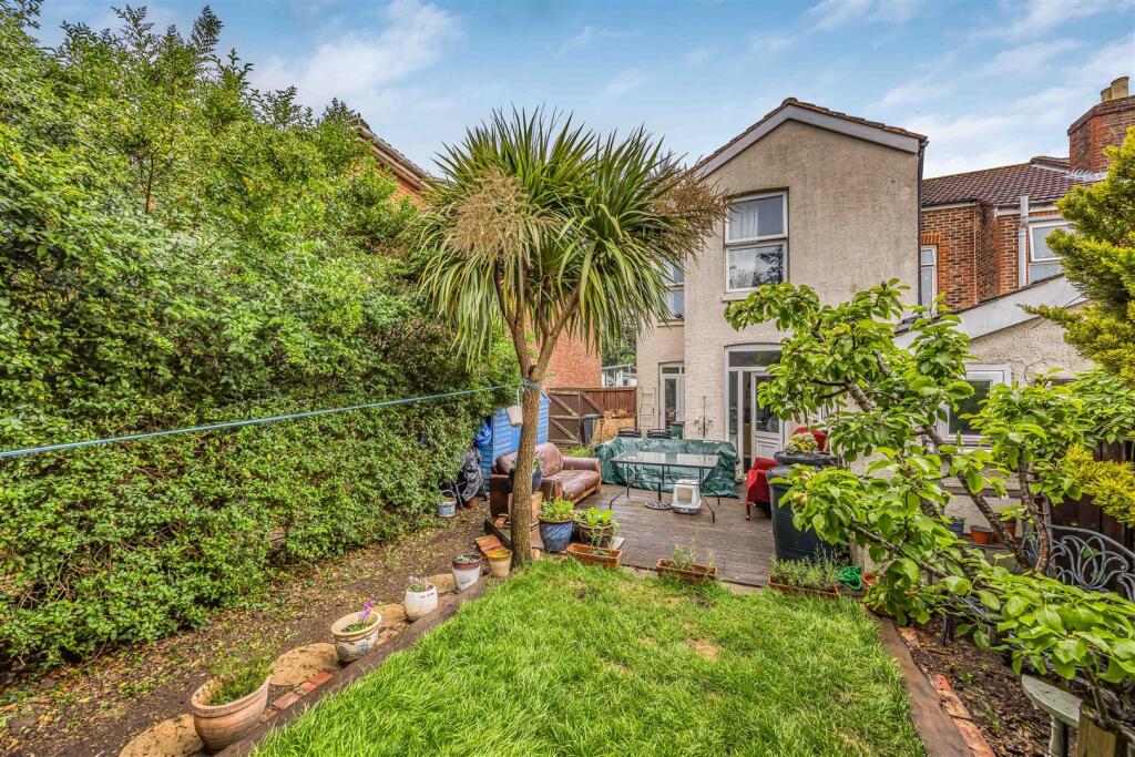 162 Brockhurst Road, Gosport-Small-PorticoMarketin