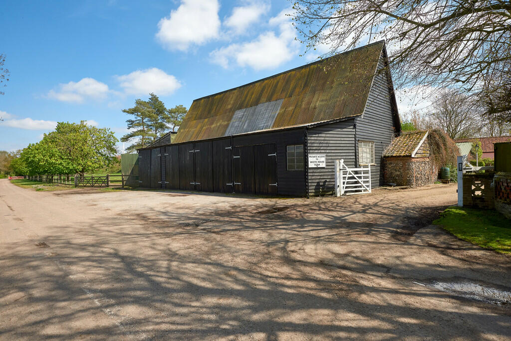 Barn 1