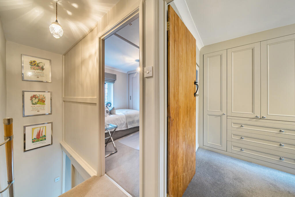 1375848-7-690cbac...