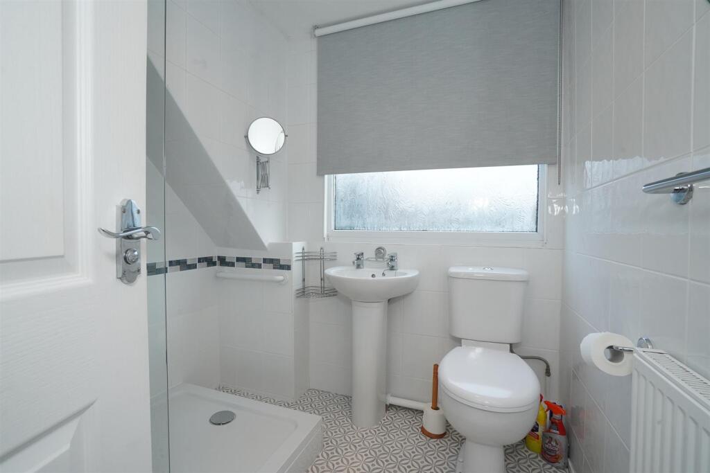 67 Ashford Gardens-9.jpg