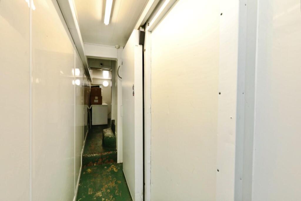 Fridge