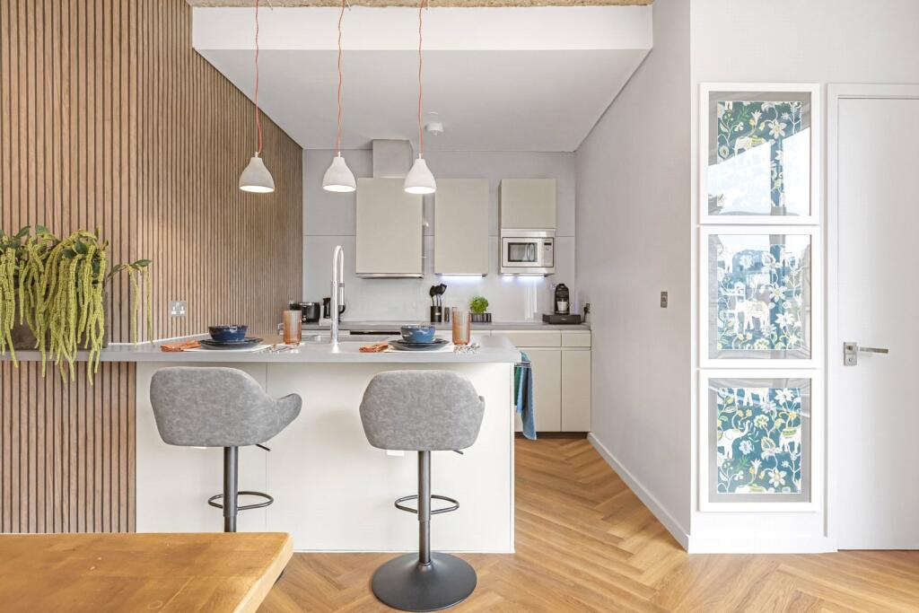 Reception/Kitchen