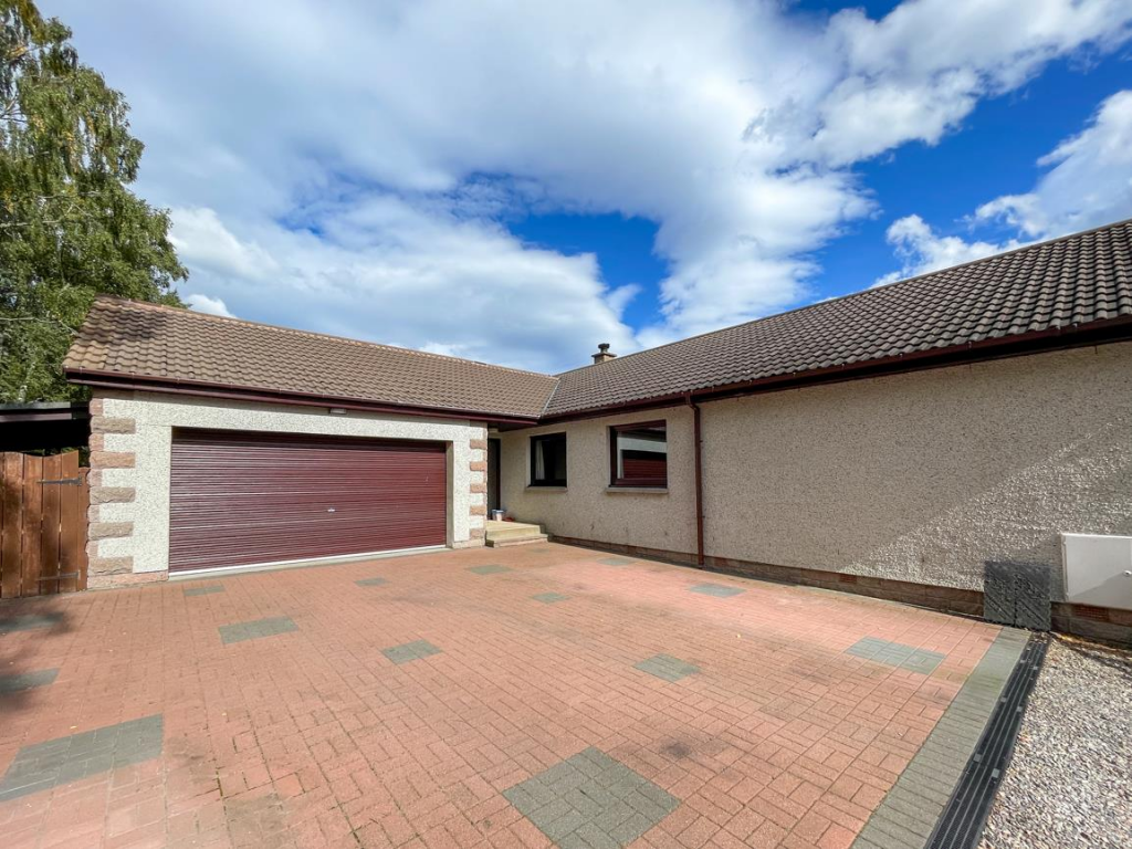 Driveway, Parking &amp; Garage