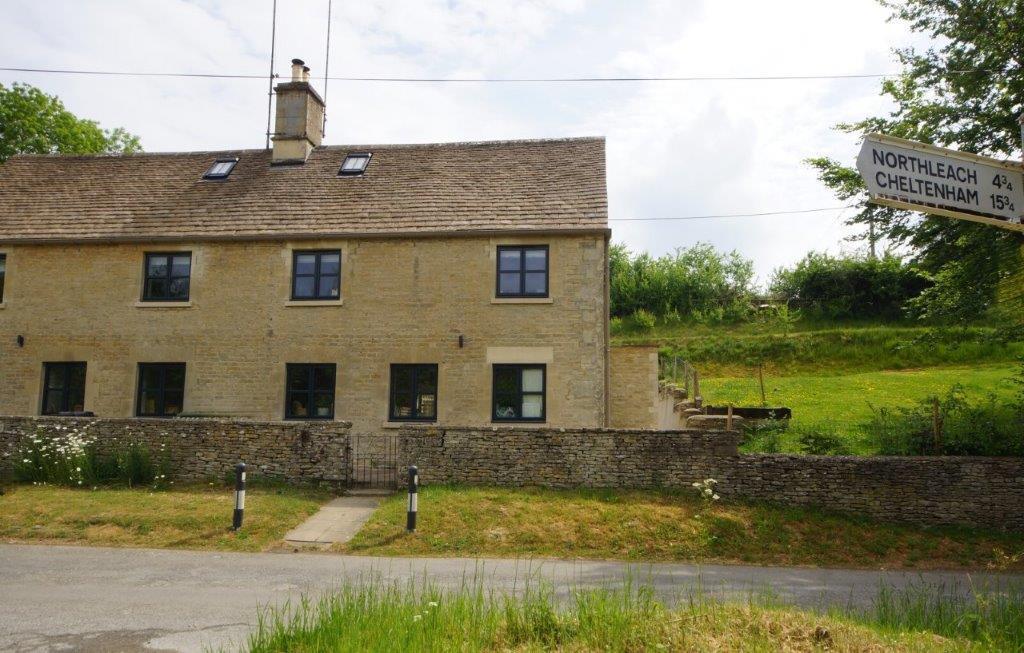 2 Hinton Farm Cottages - Main 1.jpg