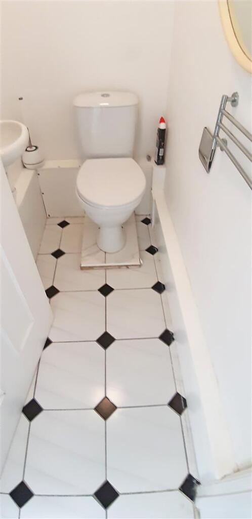 Waterloo Basement WC.jpg