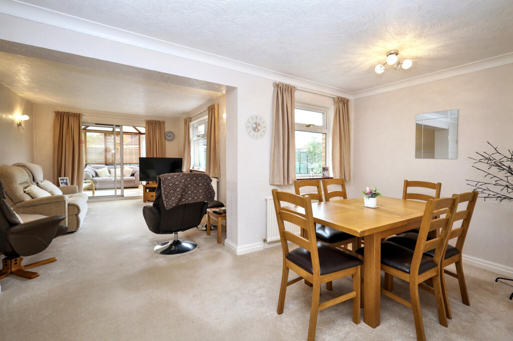 open plan dining room &amp; living room.JPG