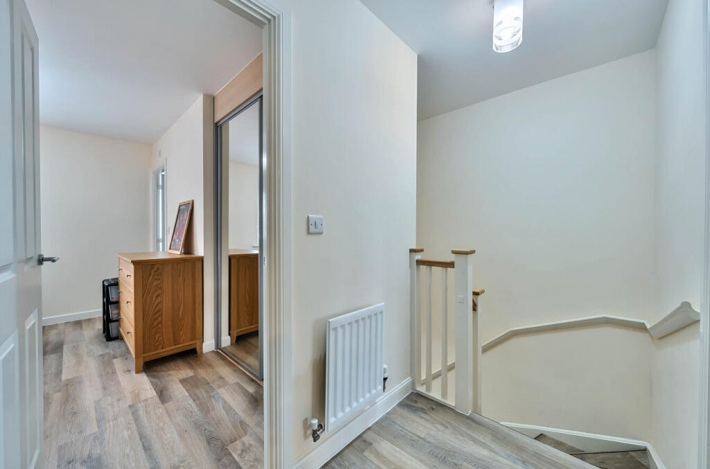 1303087-22-683eea...