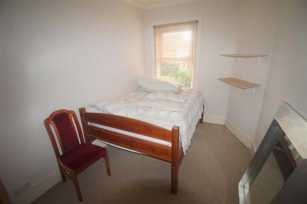 3 Harrow bed 2.jpg