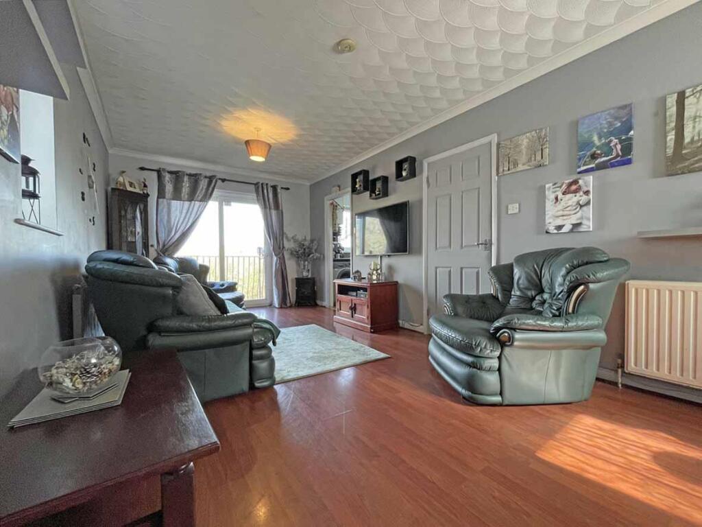 Clittaford View 5 Lounge.jpg