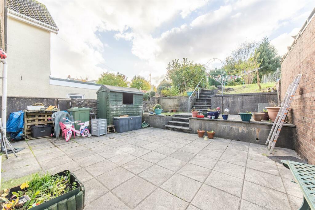 53 Sunnybank Rd-34.jpg
