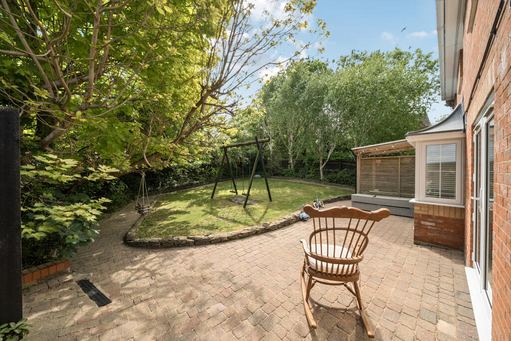 59681ca07f232971289305arw59