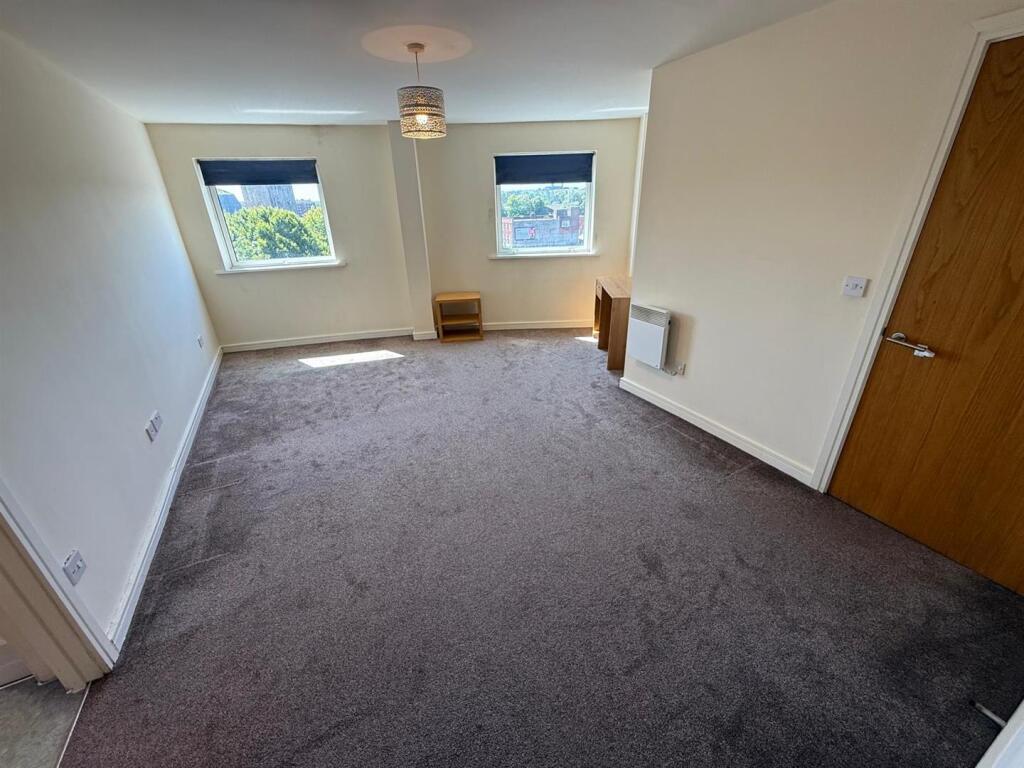 WhatsApp Image 2025-07-21 at 19.22.57_fb107ec6.jpg