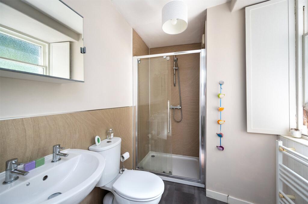 Annexe Shower Room