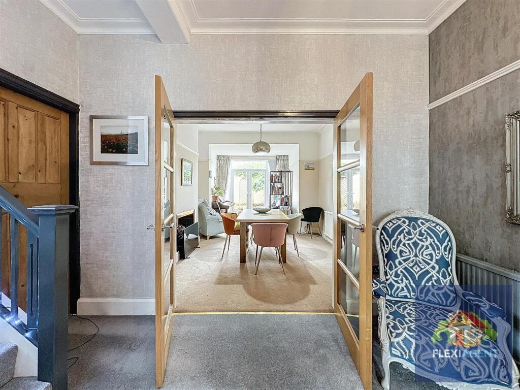 Hallway / Dining Room