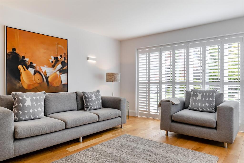 8655287-interior23.jpg